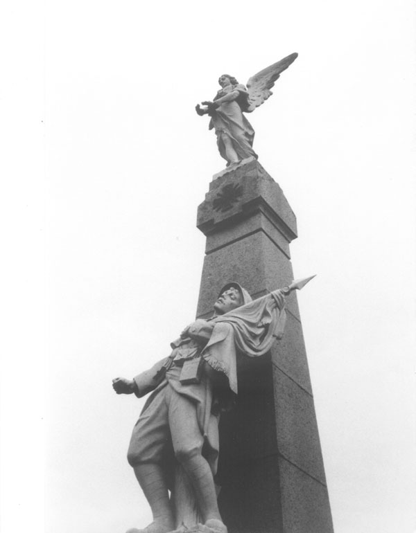 Monument 14-18